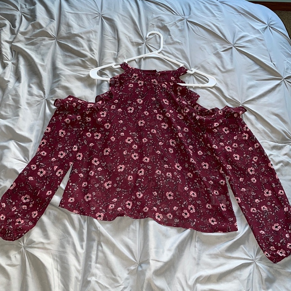 Aero Ruffled Cold Shoulder Floral Blouse